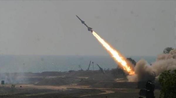جماعة الحوثي اطلقت صاروخ باليستي باتجاه السعودية فسقط بهذا المكان !