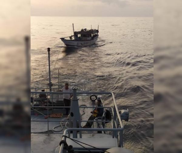 البحرية اليمنية تتمكن من انقاذ سفينة في المحيط الهادي بعد نحو 20 يوم من فقدانها
