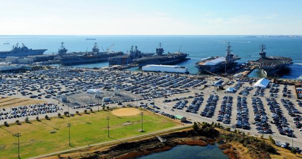 أكبر قاعدة بحرية في العالم تأسست في عام 1917 قـاعـدة نـورفـولـك Naval Station Norfolk