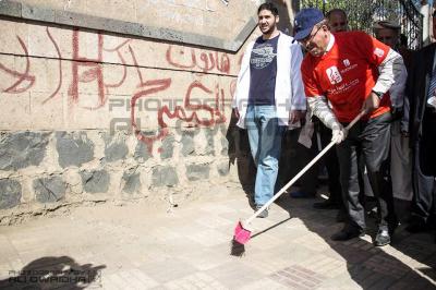 أمين العاصمة يشارك في حملة نظافة أمانة العاصمة