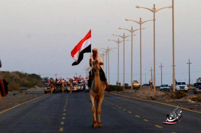 صور وفيديو: زوامل وقدوم ابناء شبوة للمشاركة بفعالية 21 فبراير.. ومحاولات لاقتحام ساحة العروض من قبل عناصر حراكية