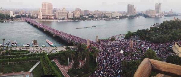 مرسي يقلب الشارع "مالم تشاهده من قبل في ثورة مصر" واليمنيون يتابعون (صــور)
