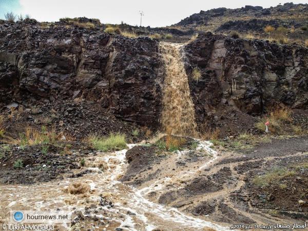 صور جميلة لتساقط الأمطار والثلوج على العاصمة صنعاء يوم امس الأربعاء