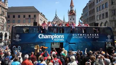 وصول كأس أبطال أوربا الى مدينة ميونيخ