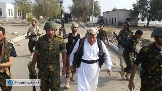 شاهد بالصور قائد عسكري رفيع "للحوثيين " في معسكر قوات الأمن الخاصة بعدن اليوم
