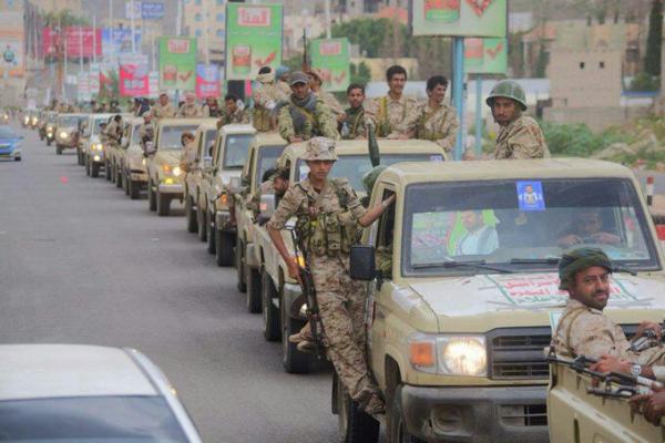 شاهد بالصور العرض العسكري التي اقامه الحوثيون اليوم بصنعاء تزامنا مع فعالية المؤتمر 24 اغسطس