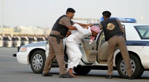 الأمن السعودي يعلن القبض على وافد يمني بين أخطر المطلوبين أمنياً