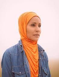 زوجة الممثل الأمريكي ويل سميث ترتدي الحجاب(صور)